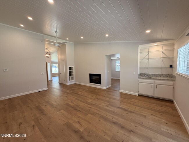 Building Photo - 795 Twin Pines Ct