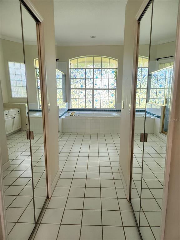 Building Photo - 15404 Thoroughbred Ln
