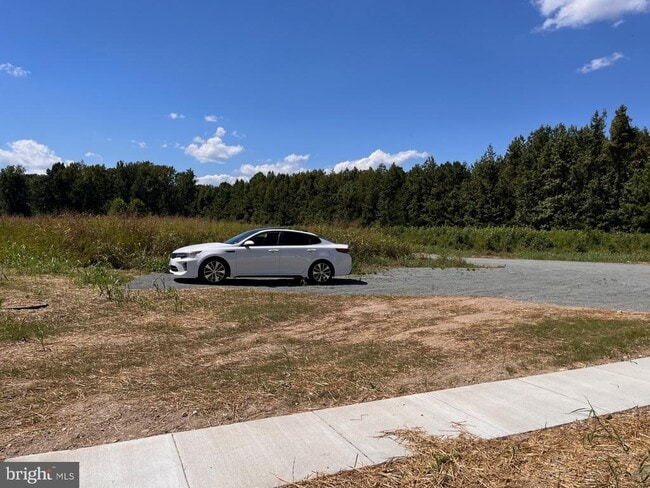 Building Photo - 8641 Sandy Beach Ln