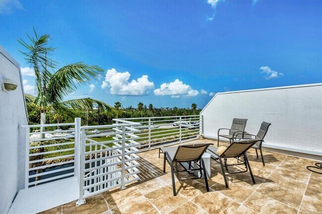 Building Photo - 8234 Harborside Cir