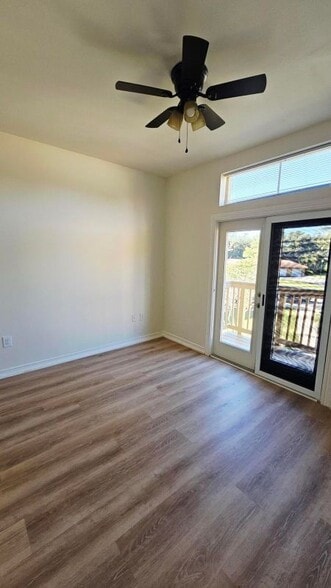 Building Photo - 4823 Via Palm Lakes Via