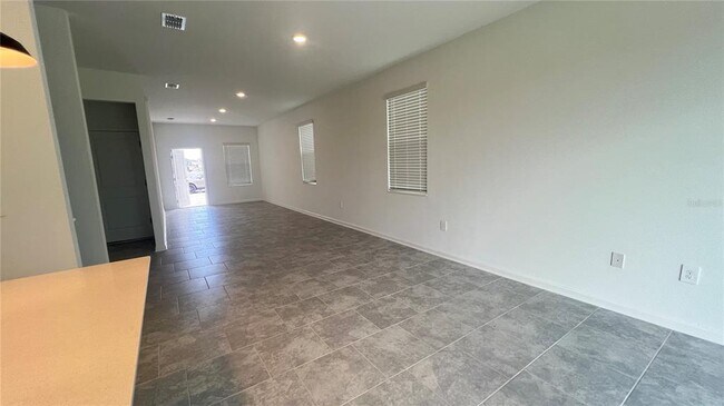 Building Photo - 2821 Pierr St