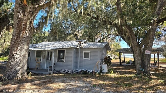 Building Photo - 44 Crawford Dr