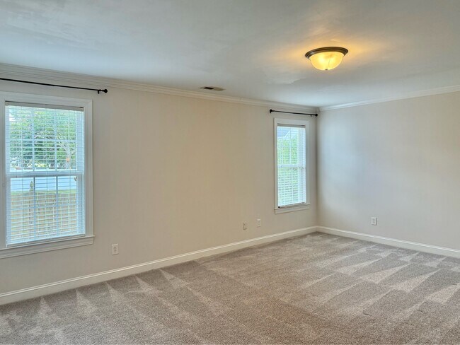 Building Photo - 3721 Stillwood Dr