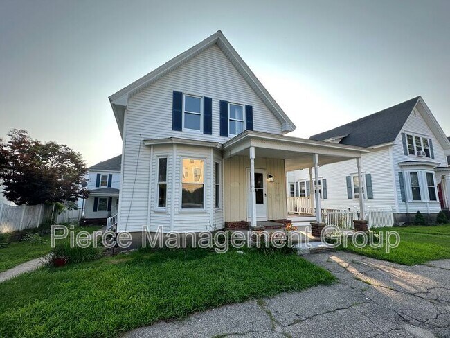 Building Photo - 718 Beech St