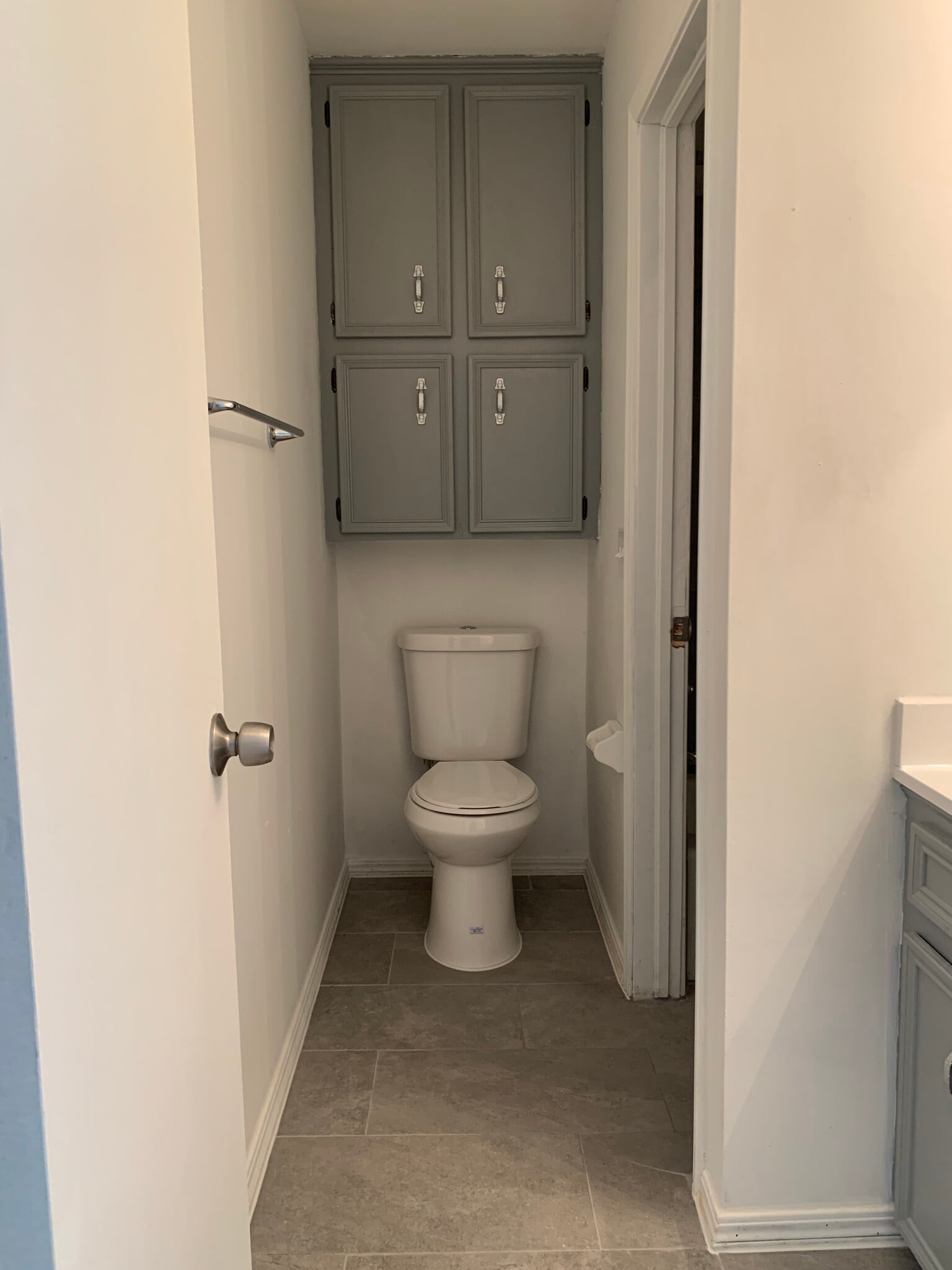 Building Photo - 902 W Edgewater St