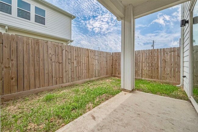 Building Photo - 3510 Hadley St