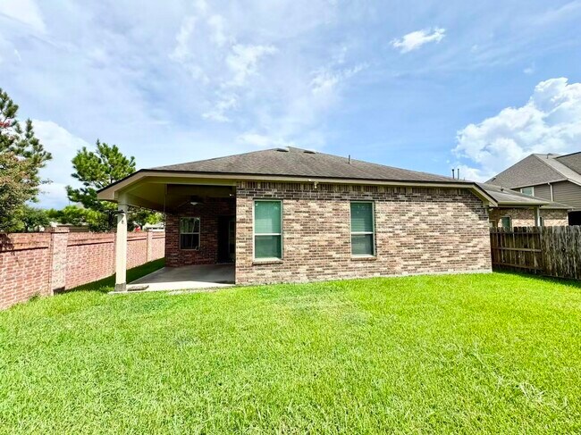 Building Photo - 11015 Walts Run Ln