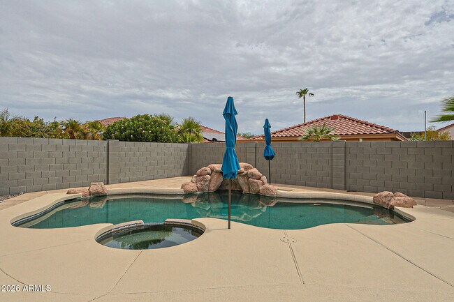 Building Photo - 15569 W Gelding Dr