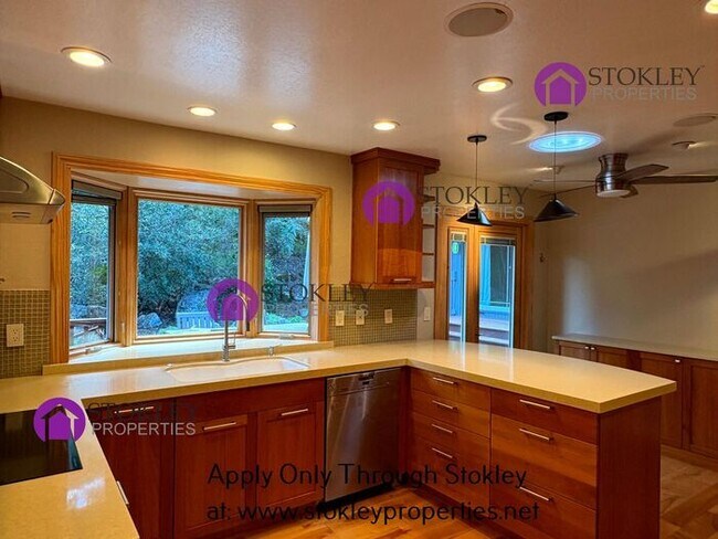 Building Photo - 66 Cuesta Way