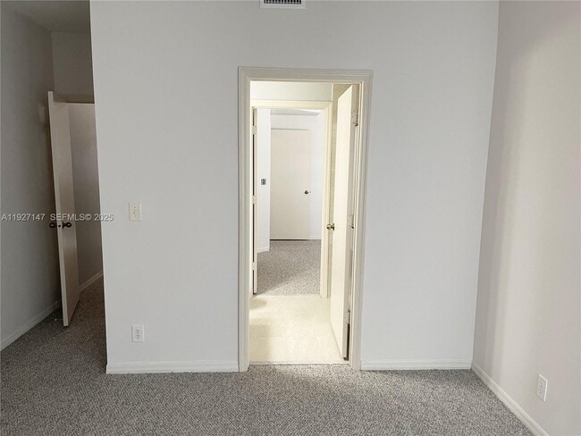 Building Photo - 1861 Salerno Cir