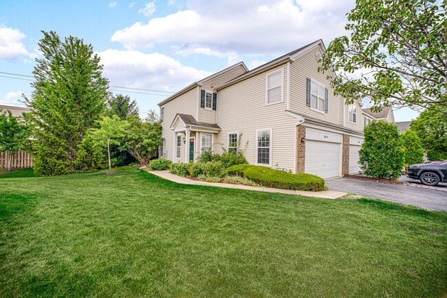 Building Photo - 4914 Montauk Dr