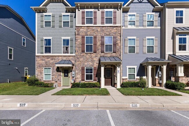Primary Photo - 537 Willow Bend Dr
