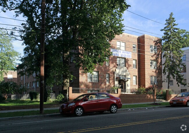 Building Photo - 5746 Colorado Ave NW