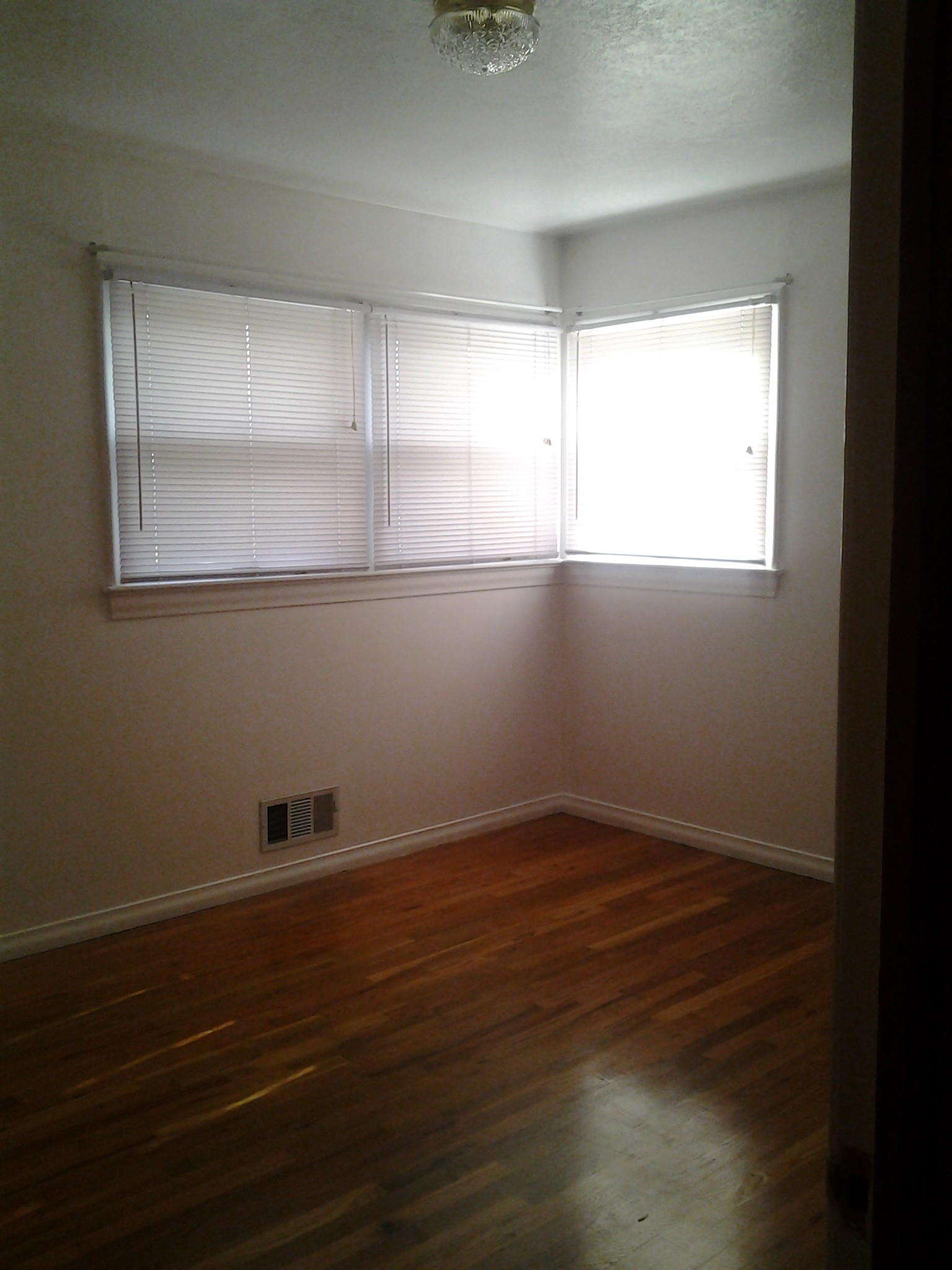 Bedroom 1 - 1715 W Westland Dr