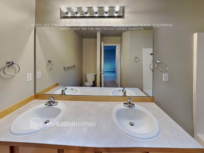 Building Photo - 7020 142nd Pl SE