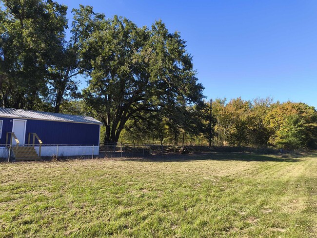 Building Photo - 128 Spillview Acres