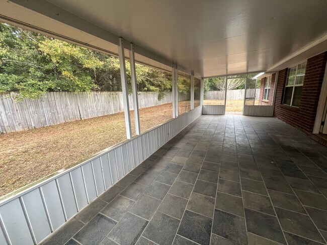 Building Photo - Pace - Spencer Oaks Landing - 4 bedroom, 2...