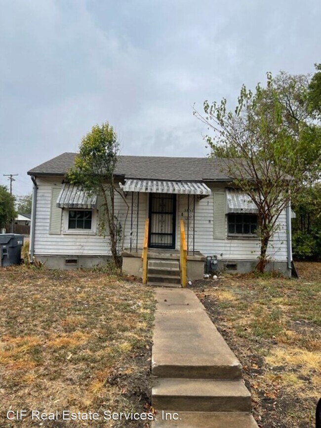 Building Photo - 3 br, 1 bath House - 3833 Rolando St