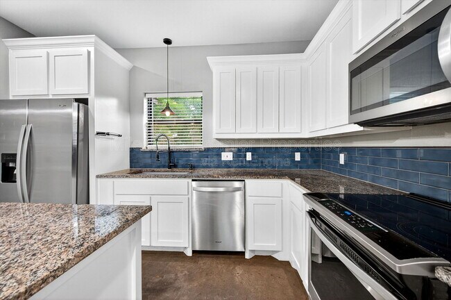 Building Photo - 211 W Murray St