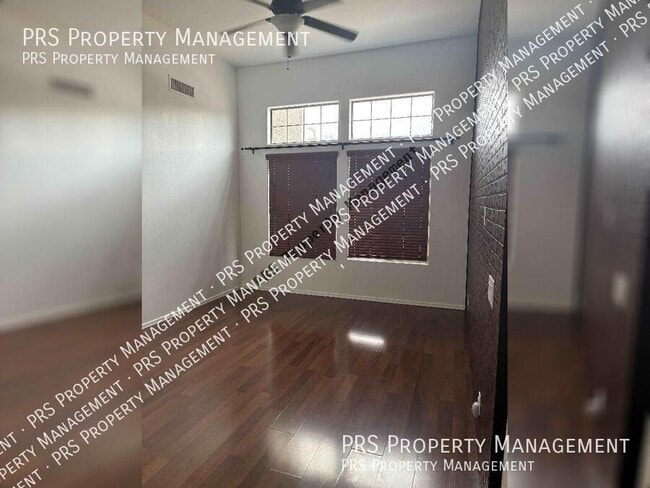 Building Photo - 2741 W Redwood Ln