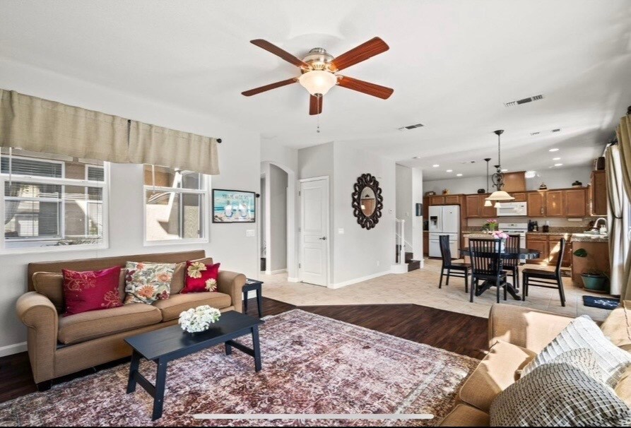 Building Photo - 962 Heritage Way