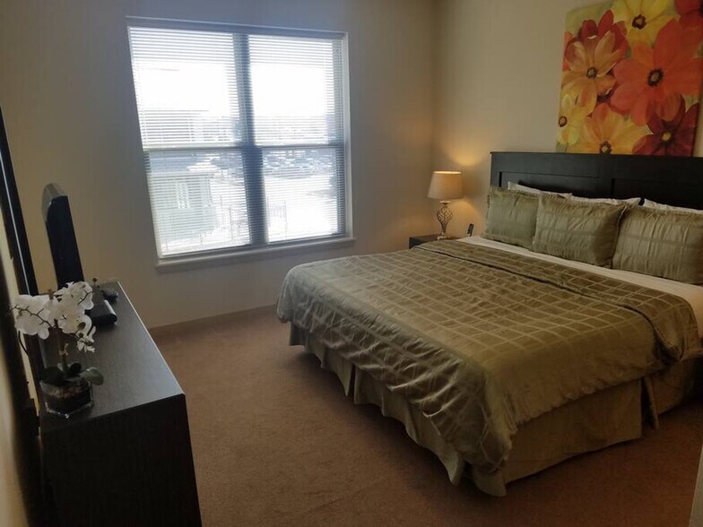 Building Photo - N72W13536 Lund Ln