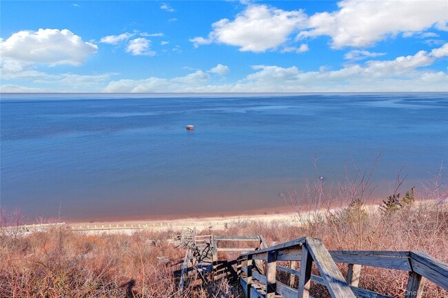 Building Photo - 45 Culross Dr