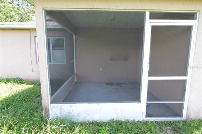 Building Photo - 819 Eastern Ave