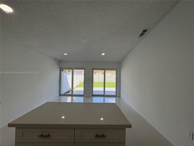 Building Photo - 14845 SW 36th Terrace