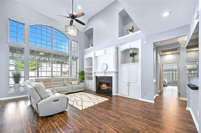 Building Photo - 8105 Hazeltine Dr
