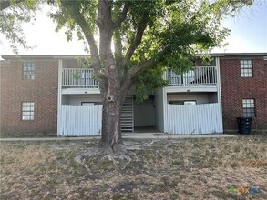 Building Photo - 2109 Hinkle Ave
