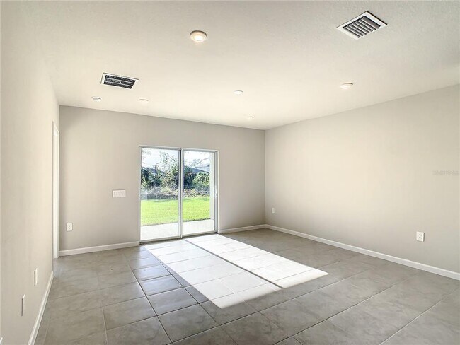 Building Photo - 1826 West Palms Drive