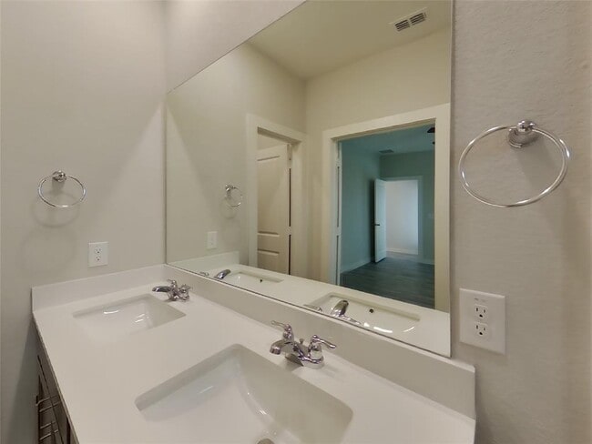 Building Photo - 1733 Mexican Heather Dr