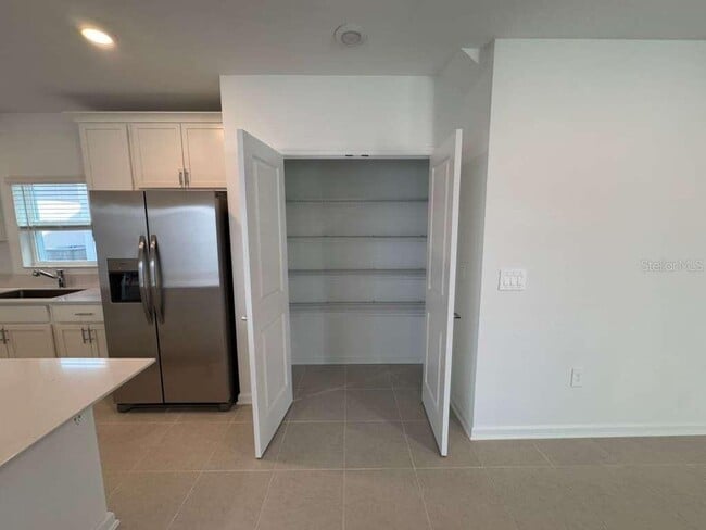 Building Photo - 6004 Zen Wy