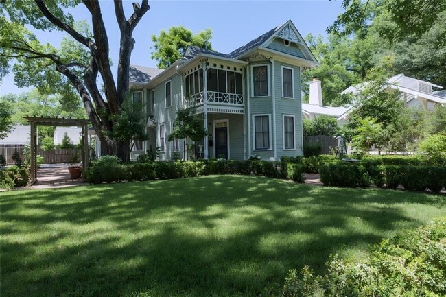 Building Photo - 4104 Avenue F