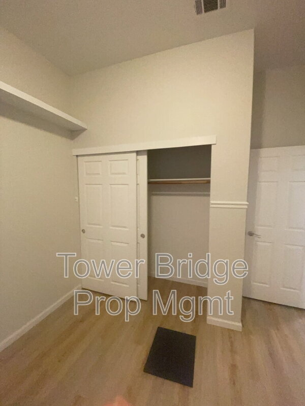 Building Photo - 1515 Knight Ct