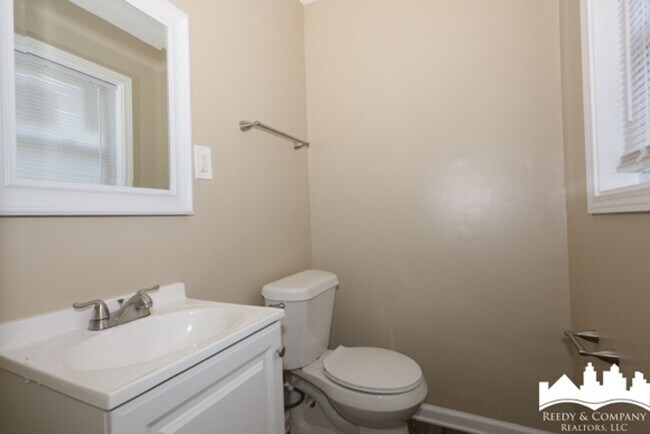 Building Photo - 4278 Mikewood Cove