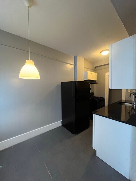 Building Photo - 25 N Harrison St