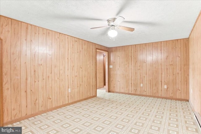 Building Photo - 102 Linwood Ct
