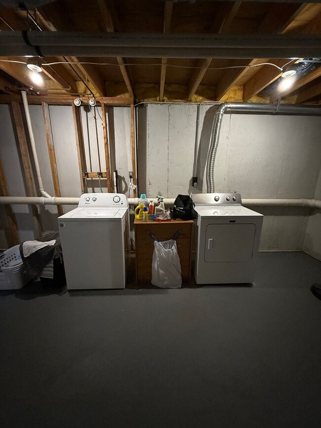 Building Photo - 2 Bed / 1.5 Bath Townhome in Patriot's Ridge