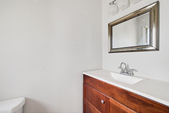 Building Photo - 3178 Pinehill Drive