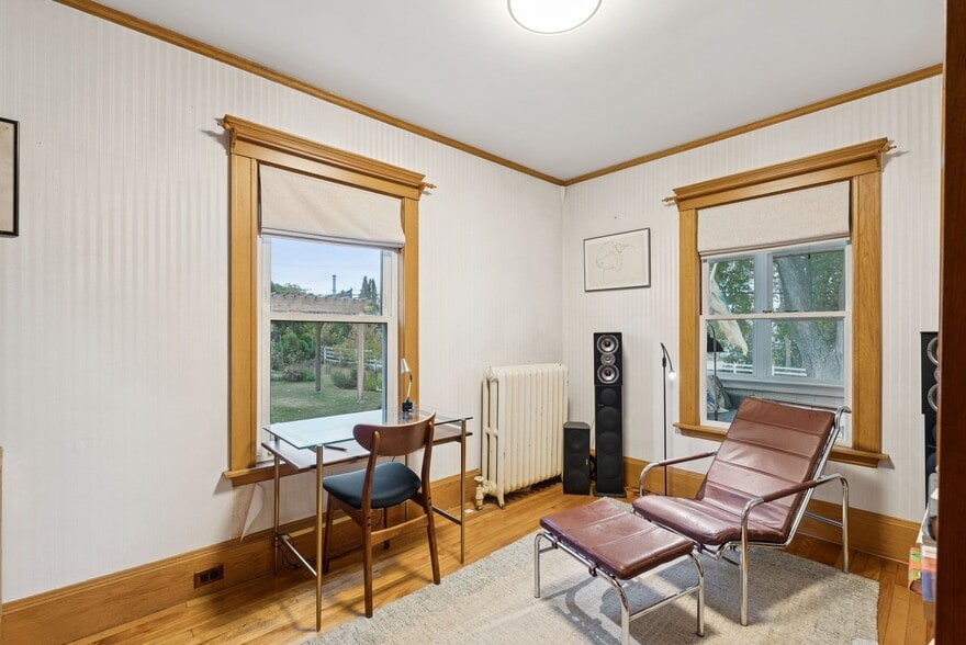 Building Photo - 38 Ocean House Rd