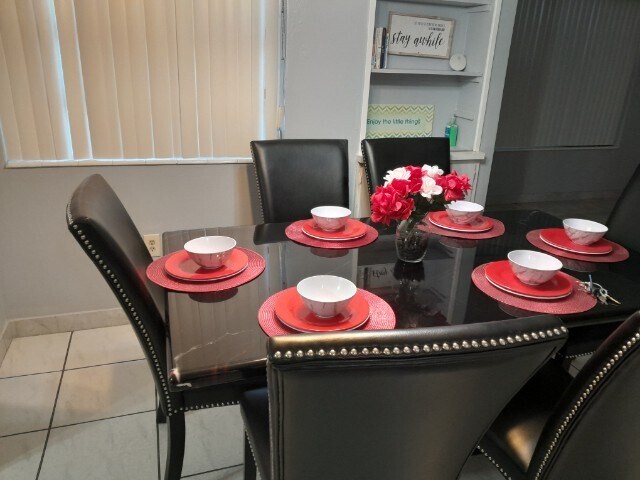 Dinning room - 1136 NW 47th Ter