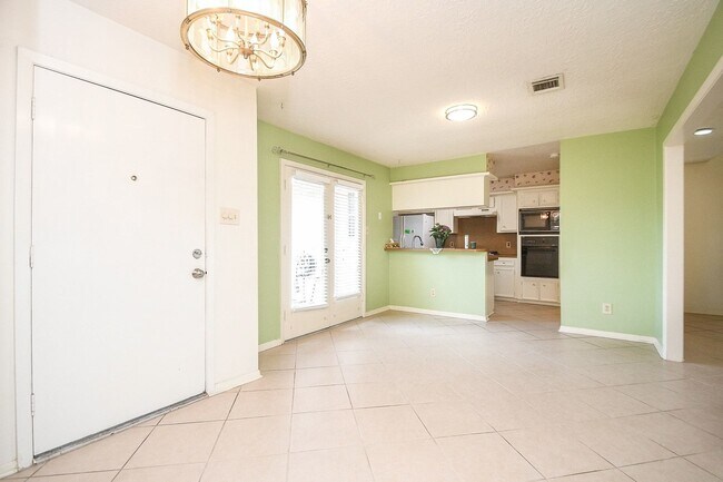 Building Photo - 4902 Rainwater Dr