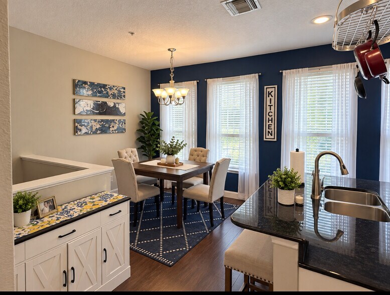 Building Photo - 3015 Bayshore Pointe Dr