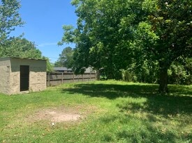 Building Photo - 2267 Sweetleaf St