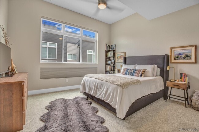 Building Photo - Spacious 3-Bed Townhouse with Finished Basement in Denver's Heart