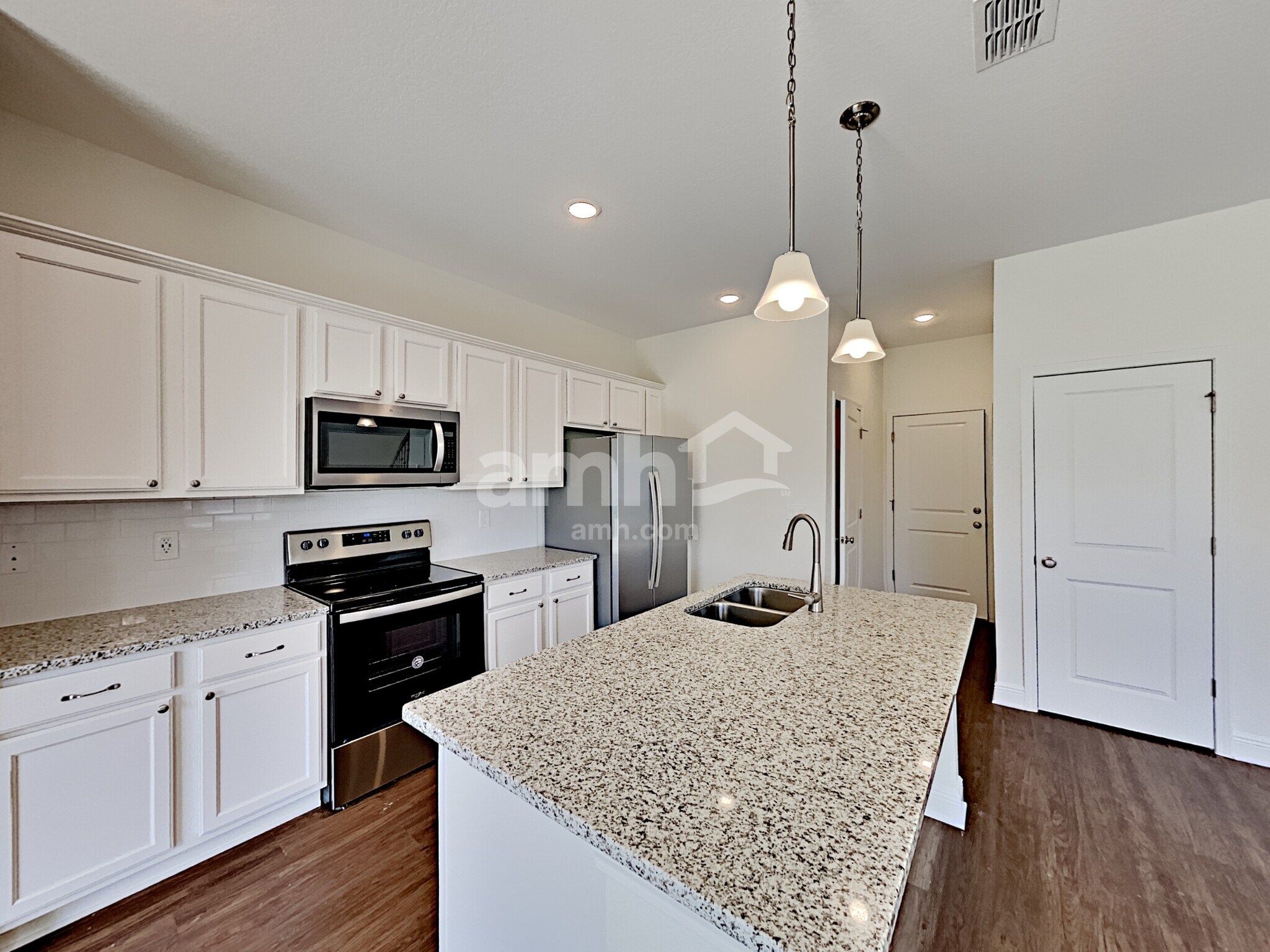 Building Photo - 1366 Celery Ave