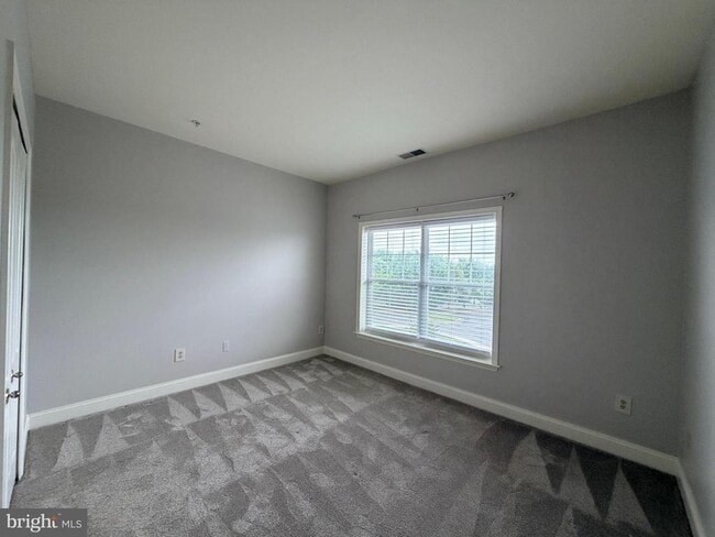 Building Photo - 2100 Ganton Green